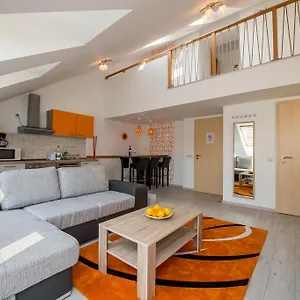 Apartman Center, Budapest